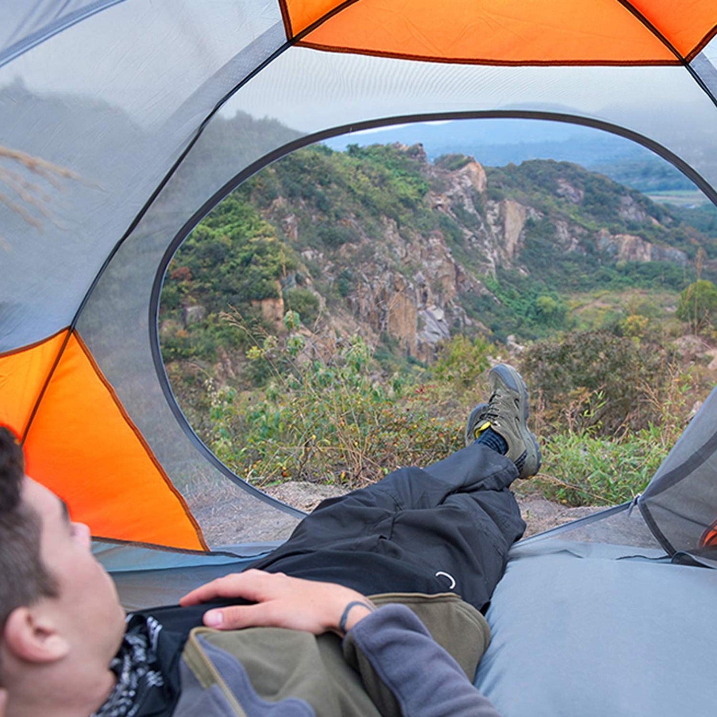 "Ultimate 2-4 Person Lightweight Camping Tent - Waterproof, Windproof, Easy Setup with Double Doors - Perfect for Family Adventures, Hiking, and Travel!"
