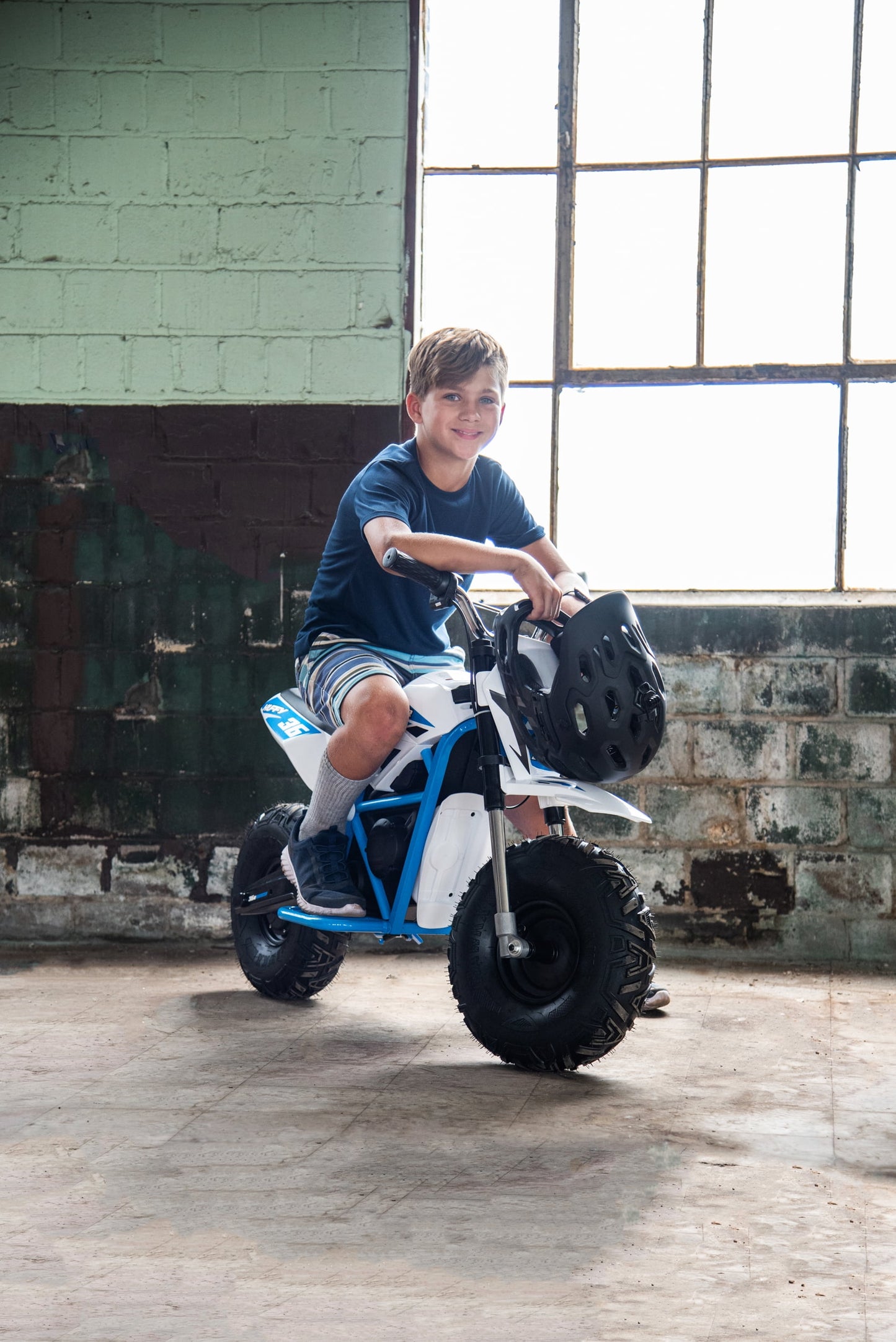 CR8-R 36-Volt Electric Mini Bike, White