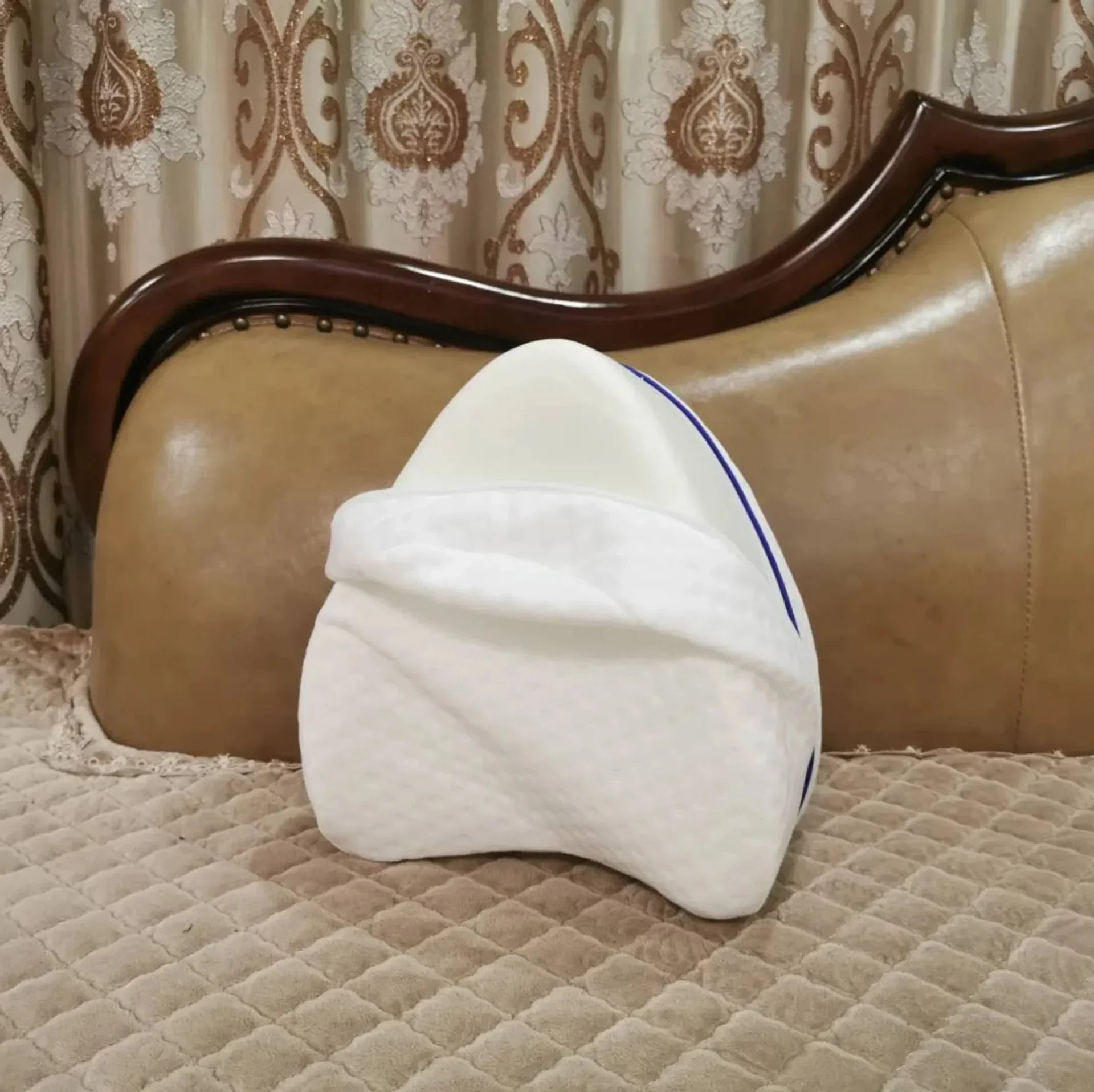 "Ultimate Comfort: Super Ergonomic Orthopedic Cervical Contour Pillow for All Sleep Positions - Relieve Neck and Shoulder Pain!"
